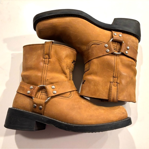 Men's Tan Leather Boots - Picture 2 of 9
